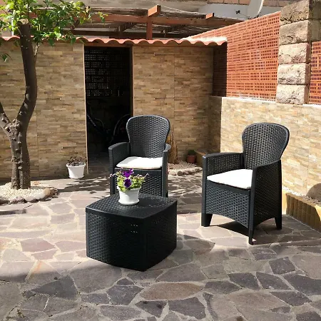 Le Tre Bi Bed & Breakfast Bosa