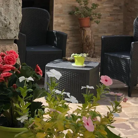 Le Tre Bi Bed & Breakfast *